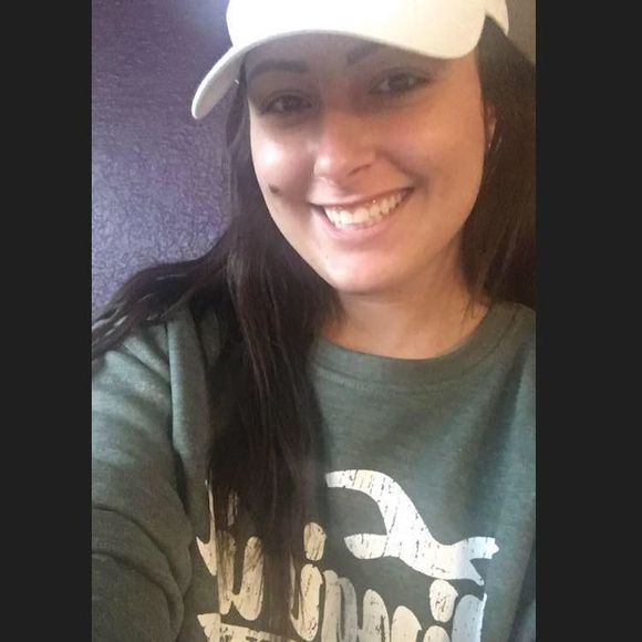 Meet your Posher, Carly - Picture 1 of 1